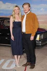 Jesse plemons, recently seen in charlie kaufman's i'm thinking of ending things, is an undeniable talent. Kirsten Dunst Is All Smiles Alongside Fiance Jesse Plemons At The Breaking Bad Movie El Camino Internewscast