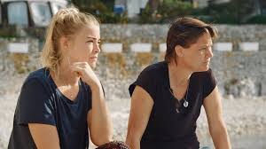 Geraldine is op dit moment de presentatrice van expeditie robinson nederland vs belgië. Een Sterk En Ernstig Programma Over Seksueel Misbruik Nrc