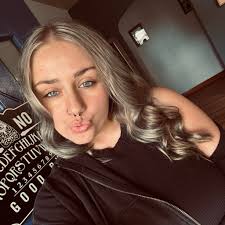 What are some recommendations for experienced babysitters in Collinsville?