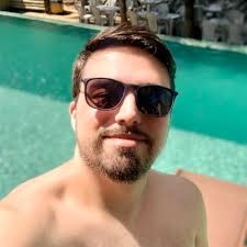 Bruno Tonelli Elisei (@Bruno_Tonelli)