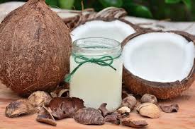 L'olio essenziale di menta fatto in casa, come tanti altri oli essenziali, ha tantissime proprietà benefiche che aiutano a vivere meglio con rimedi naturali. Come Fare L Olio Di Cocco A Casa