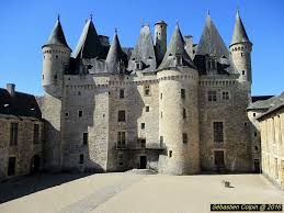 Toutes Les Tailles Chateau De Jumilhac En Dordogne Flickr Partage De Photos French Castles Chateau France Beautiful Castles