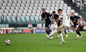 Pin Oleh Faizan Ahmed Khan Di Cr07legend Juventus Cristiano Ronaldo Lyon