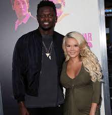 Five days prior, julius randle learned of his grandmother's death. Julius Randle Life With Wife Juggling Career Like A Pro Meet His Family