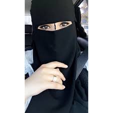 ق ل للمليحة في الخمار الأسود Khimar Jilbab Hijabstyle Hijab Thehijabstyle Muslimgirl Instagram Posts Instagram Womens Fashion