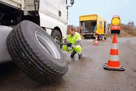 Adac lkw pannendienst #adac #lkw #pannendienst #tow_truck #truck. Rtc Reifen Team Bietet Lkw Pannenhilfe Jetzt Uber Adac Truckservice Reifenpresse De