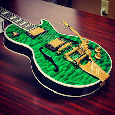 Les Paul Florentine Quilt In Emerald Green With Bigsby Guitar Archtop Guitar Music Guitar