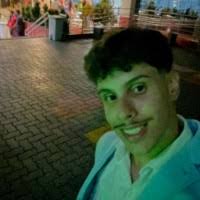 20+ "Roberto Hahn" profiles