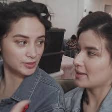 Karen Sedillo's Instagram, Twitter & Facebook