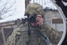 Відтепер, згідно з наказом міністра оборони україни, бійців інформаційного фронту, які служать в українській армії. Kspwn H66oxjcm