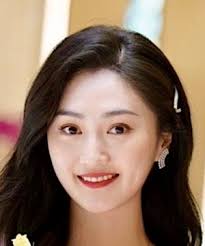 Cao Yi Xin (曹艺心)