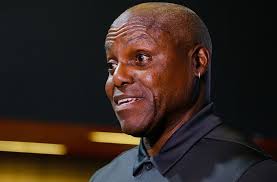 Carl Lewis says he sacrificed serious relationships for a successful career 
