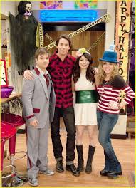 Stream it now on paramount+. Icarly Happy Halfoween Icarly Happy Halfoween 14 Photo Icarly Cast Icarly Icarly And Victorious