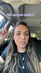 Nicole Rossy's Instagram, Twitter & Facebook