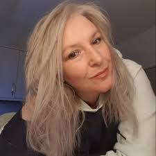 Jackie Hemphill's Instagram, Twitter & Facebook