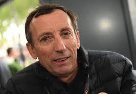 MÂTIS LOUVEL, LAURÉAT DU TROPHÉE « VÉLO-STAR », FÉLICITÉ PAR CYRILLE GUIMARD