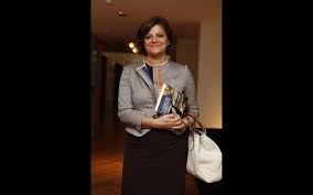 She is a writer and actress, known for o segredo (2001), poderosas (2015) and lusitana. Julia Pinheiro Fala Sobre Passado De Que Poucos De Lembram