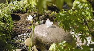 Natursteine können im aussehen, farbe und struktur je nach sorte verschieden stark variieren. Wasser Im Garten Schroer Garten