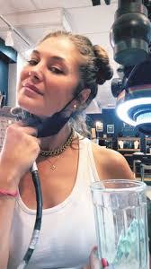 Betsy Yates's Instagram, Twitter & Facebook