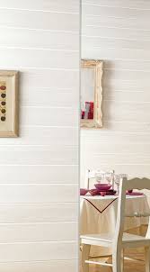 Ambiance Bois Lasure Pour Ce Revetement Mural En Pvc Grosfillex Revetement Mural Bois Revetement Mural Echelle Decorative
