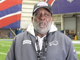 'Slick Rick' from the mail room will bring tears to your eyes with his  reaction to Josh Allen's shout-out during MVP speech