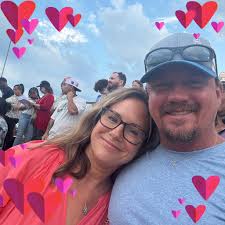 Beth Gilmore (@beth.gilmore.921) • Facebook, Connect with friends