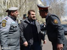 Аргишти Кивирян: “Решения принимаются не в суде, а на Баграмяна, 26” |