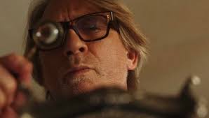 Frame ID Daniel Craig Wake Up Dead Man : r/sunglasses