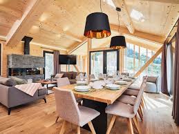 Throw your frisbee in the basket. Bergresort Hauser Kaibling Chalets Suiten Ferienwohnungen Schladming Osterreich Alps Residence Englisch
