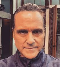 BEARD/NO BEARD. That is the question. First photo by @justjimwarren