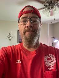 Eric Newbold's Instagram, Twitter & Facebook