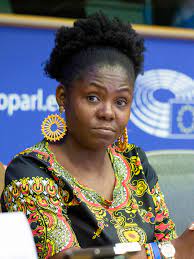 Tel est le quotidien de la combattante afrocolombienne francia marquez, ici devant son restautant. Francia Marquez Wikipedia