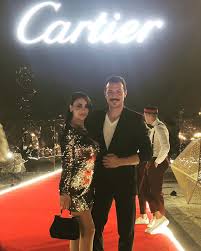 ناهد لا تطلّ كثيرًا إلكترونيًا ولا تحضر المناسبات الفنيّة إلا نادرًا. Ø¨Ø§Ø³Ù„ Ø®ÙŠØ§Ø· ÙˆØ²ÙˆØ¬ØªÙ‡ Ù†Ø§Ù‡Ø¯ Ø²ÙŠØ¯Ø§Ù† Ø¨Ø­ÙÙ„ Arabwood Ø¹Ø±Ø¨ ÙˆÙˆØ¯ Facebook