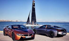 More than 1,000 people have already signed on the dotted line to buy one. Visionar Futuristisch Mutig Der Bmw I8 Roadster