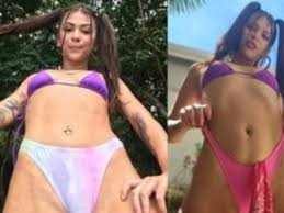 Chupando buceta da Mc Pipokinha pelada