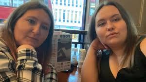 Hello lovely people! Born and bred in Beckenham but moved to Croydon. Bored  of Croydon restaurants so can you guys hit me up with a nice place to take  my husband to