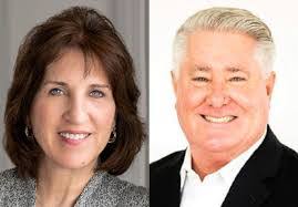 Ann Hudak's Instagram, Twitter & Facebook