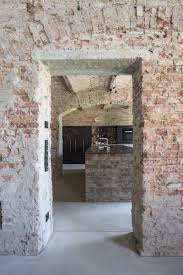 Wespi De Meuron Romeo Architects Jurgen Holzenleuchter Umbau Und Sanierung Backsteinhaus Design Di Interni Case Insolite Mattoni