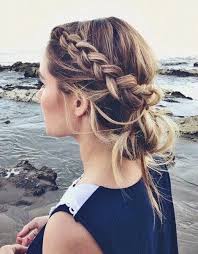 The style looks fabulous even without additional accessorizing. 10 Quick Hairstyles For Moms Hair Styles Long Hair Styles Hair Inspiration