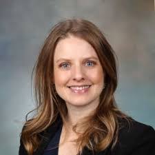 Cecilia Arana's Instagram, Twitter & Facebook