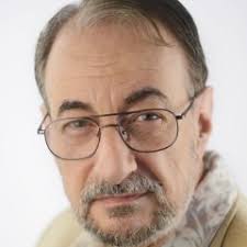 With a Gifted Cabaret Cast, Gardner Triumphs in His Davidson College  Farewell