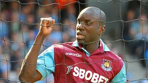Passé par le fc rouen 1899, l'excelsior mouscron, le tsg 1899 hoffenheim, west ham … Hammers Report Black Cats Football News Sky Sports