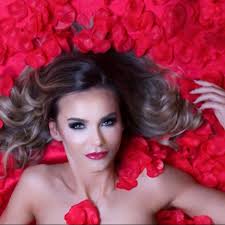 Okazało się, że trafiła do szpitala ze stanem. Monika Chwajol Youtube