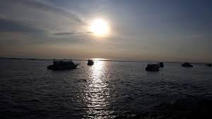 Pas dipojokan perempatan lampu merah padang galak, klo dari sanur kiri. Liburan Ke Pantai Sanur Spot Berburu Matahari Terbit Di Denpasar Bali Denpasarkota Go Id