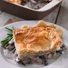 James Martin S Chicken And Mushroom Pie Recipe James Martin Recipes Chicken And Mushroom Pie Mushroom Pie