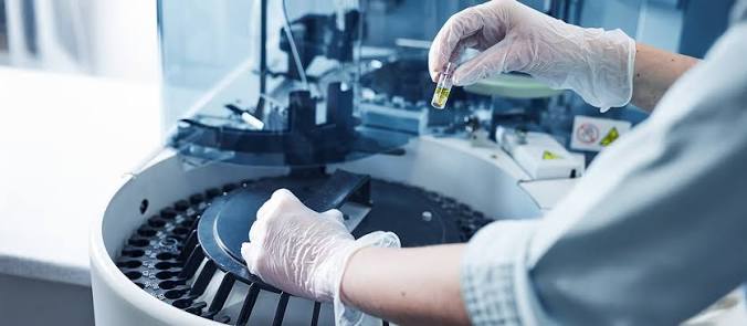 Essential Clinical Centrifuge Applications in Modern Labs