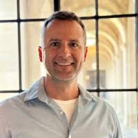 400+ "Thomas A." profiles