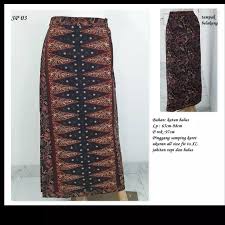 Agar tidak kesulitan saat berjalan, jangan lupa untuk kamu dapat menaruh belahan pada bagian depan ataupun samping bawahan kebaya. Bawahan Batik Rok Batik Span Panjang Sp07 Lazada Indonesia