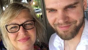 Debbie Poff's Instagram, Twitter & Facebook