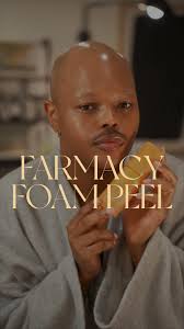 Do you see this GLOW? @farmacybeauty New Bright On Foam Exfoliator is the  PERFECT at home facial for when your skin is looking dull and dehydrated  from the winter weather! #farmacypartner, ‌This ...